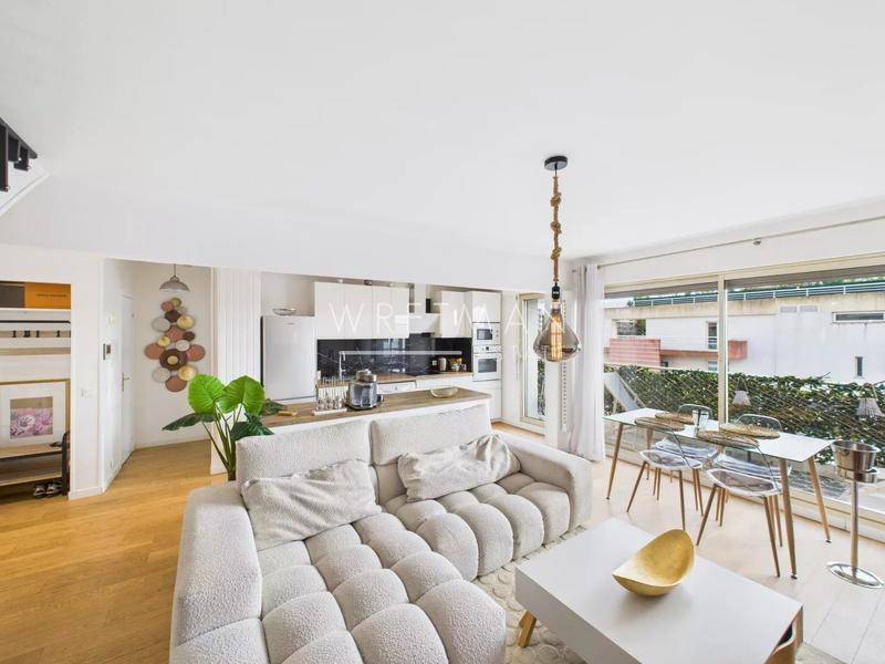 Appartement - 80 m² - 4 pièces