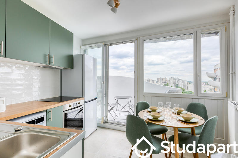 Chambre - 11 m² - 1 pièce