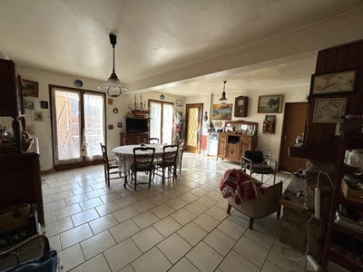 Maison - 133 m² - 6 pièces