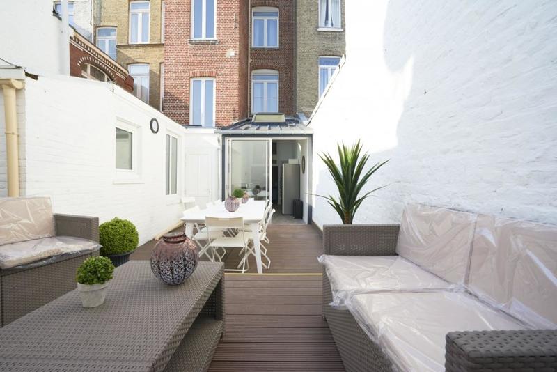 Demeure - 226 m² - 12 pièces