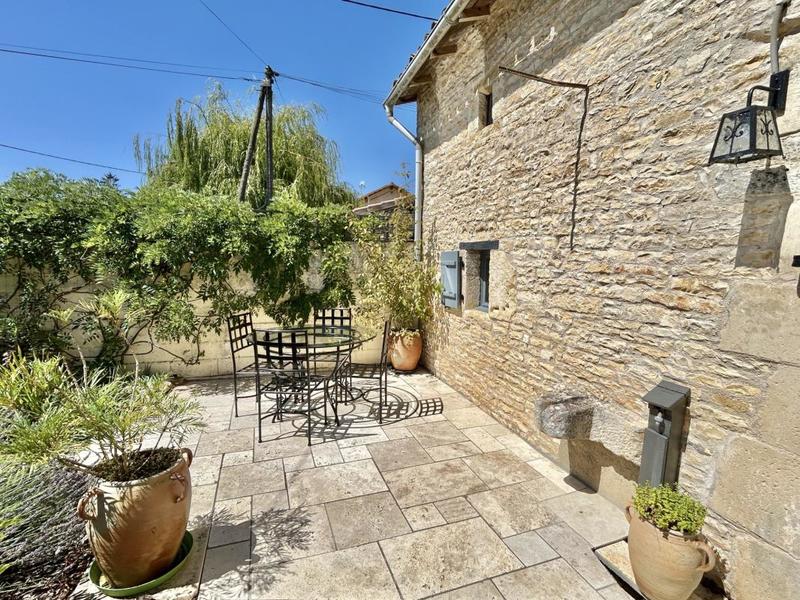 Maison - 234 m² - 10 pièces