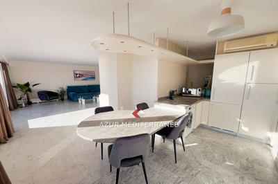 Appartement - 94 m² - 3 pièces