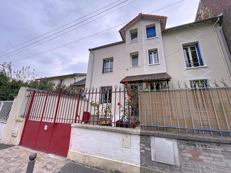 Maison - 110 m² - 5 pièces