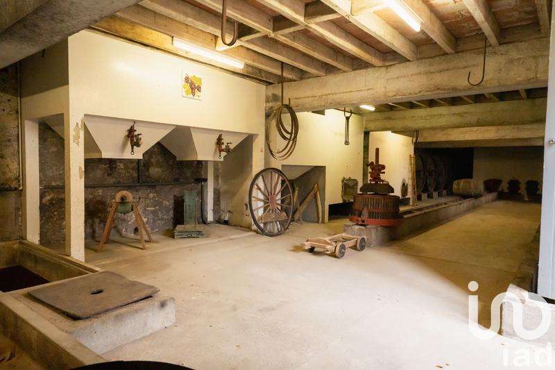 Maison - 245 m² - 9 pièces