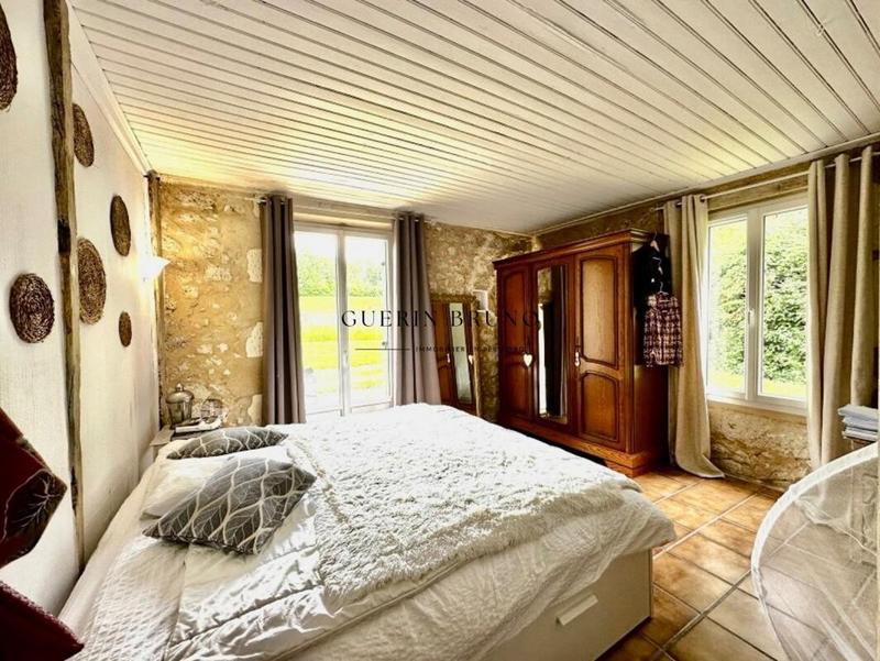 Propriété - 180 m² - 11 pièces