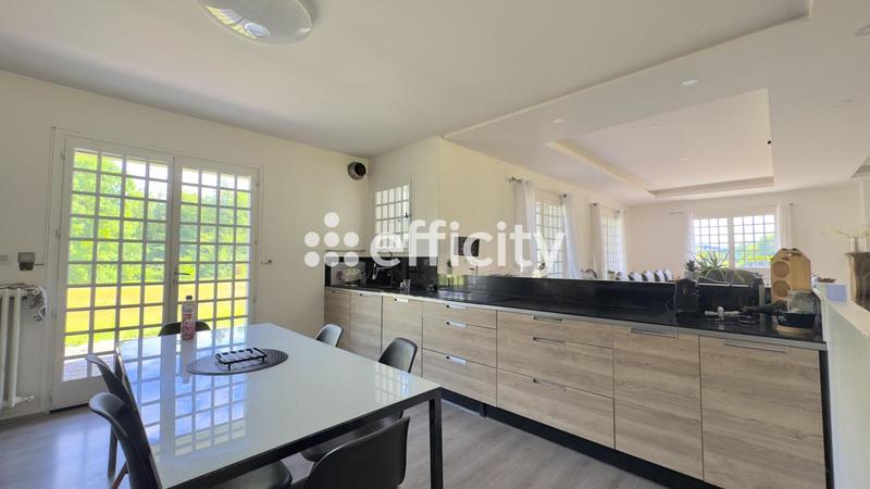 Maison de campagne - 224 m² - 9 pièces