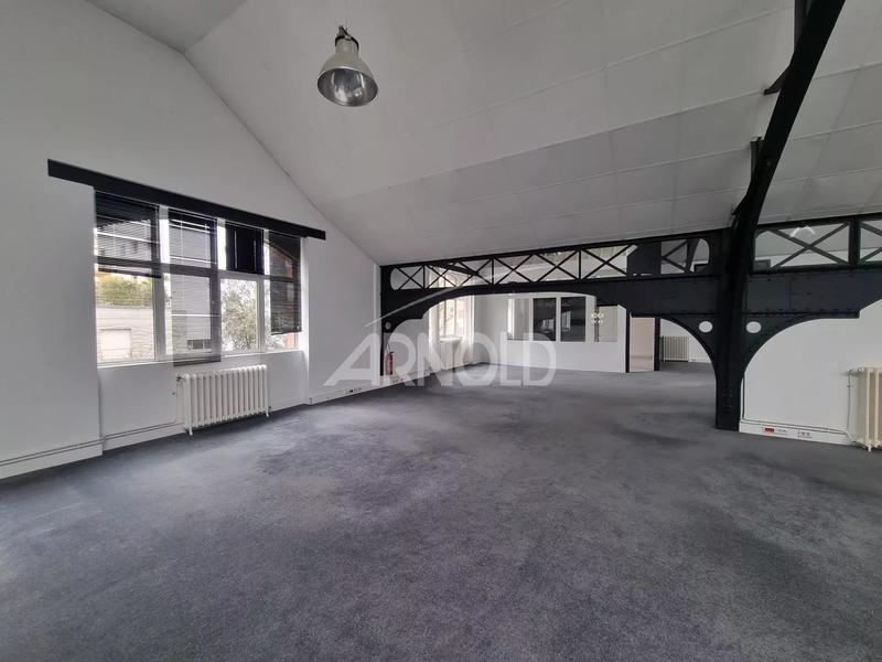 Bureau - 500 m² - 7 pièces