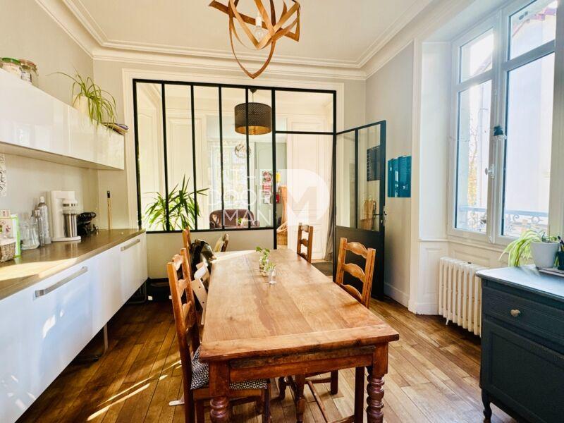 Maison bourgeoise - 144 m² - 9 pièces