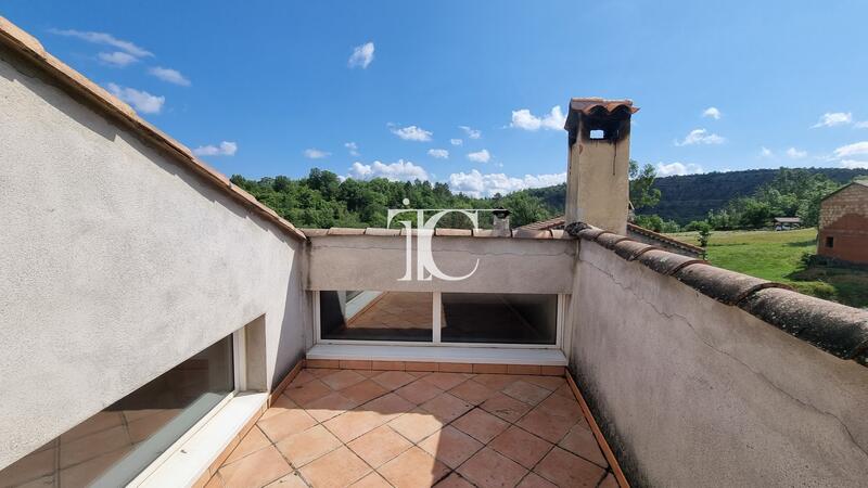 Maison de village - 264 m² - 8 pièces