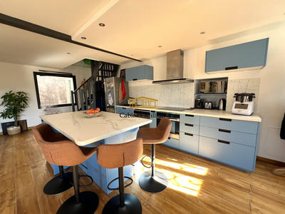 Maison - 169 m² - 7 pièces