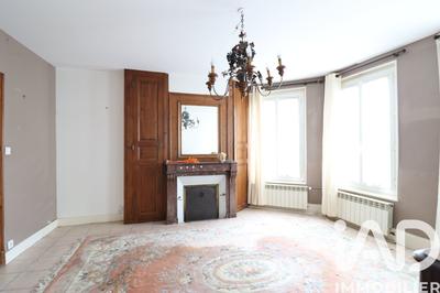 Maison - 310 m² - 12 pièces