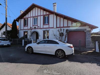 Maison - 186 m² - 7 pièces
