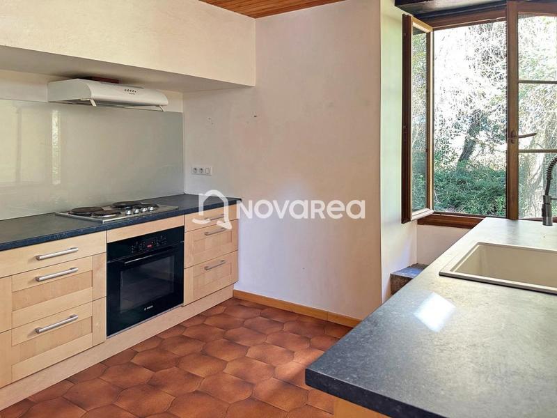 Maison - 93 m² - 4 pièces