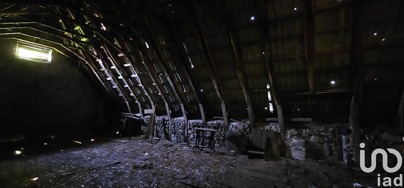 Ferme - 250 m² - 2 pièces