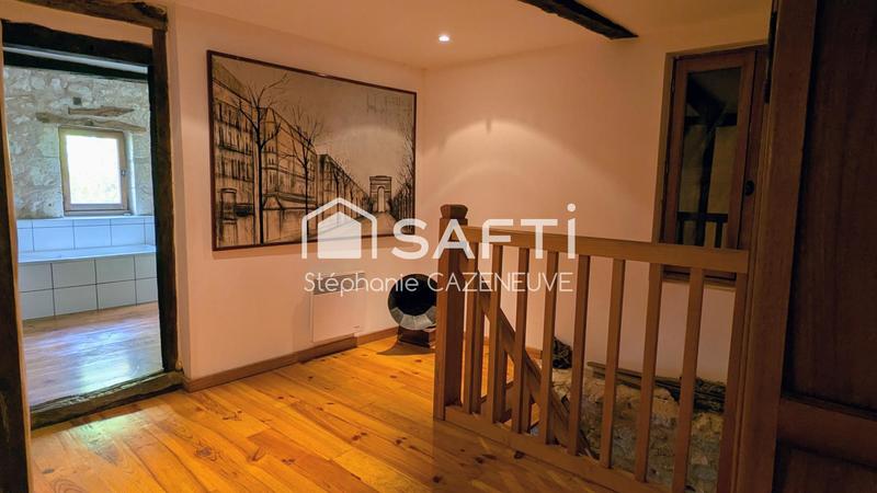 Maison - 233 m² - 9 pièces