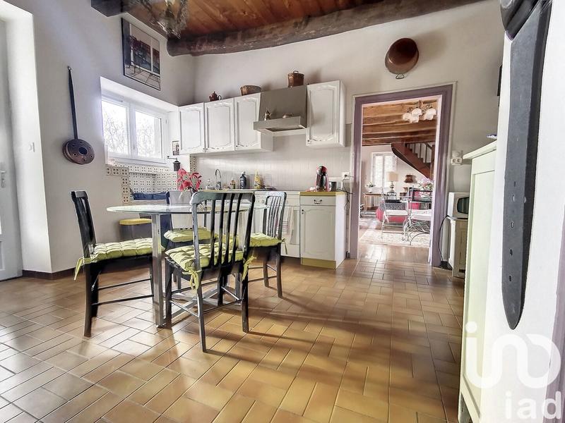 Maison - 231 m² - 9 pièces