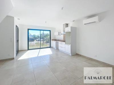 Maison - 83 m² - 4 pièces