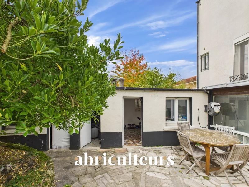 Maison - 130 m² - 6 pièces