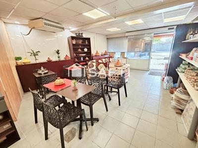 Local commercial - 95 m² - 6 pièces