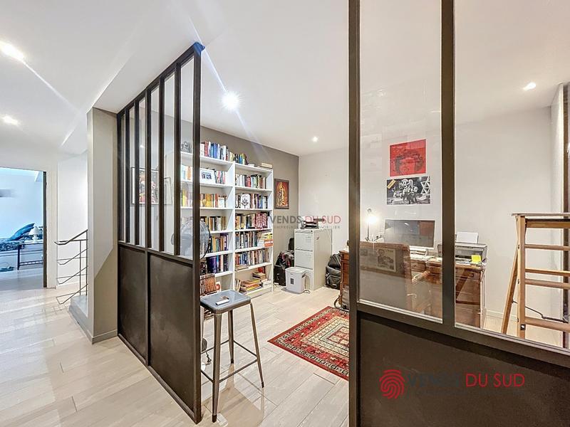 Maison - 246 m² - 6 pièces