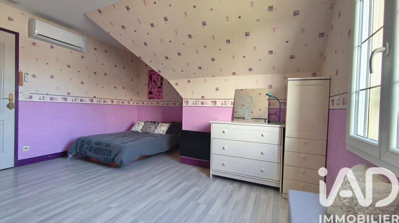 Maison - 200 m² - 9 pièces