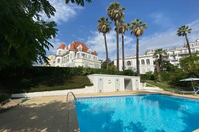 Appartement - 115 m² - 4 pièces