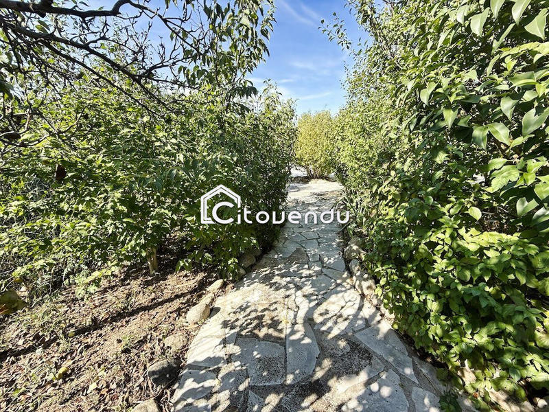 Villa - 185 m² - 8 pièces