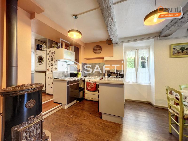 Maison de village - 93 m² - 7 pièces