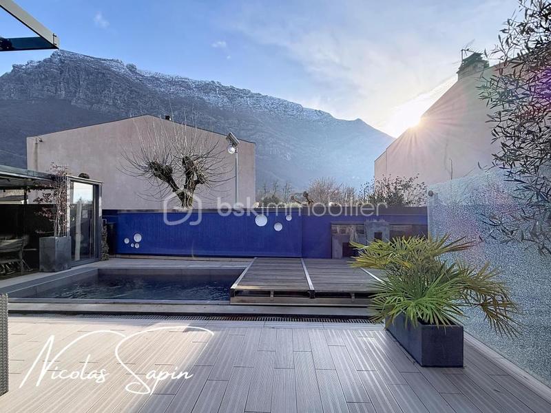 Maison - 110 m² - 5 pièces