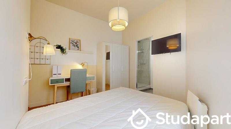 Chambre - 11 m² - 1 pièce