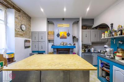 Maison de village - 315 m² - 12 pièces