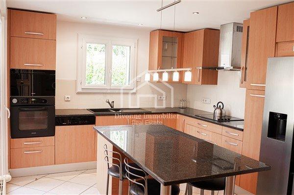 Villa - 191 m² - 6 pièces