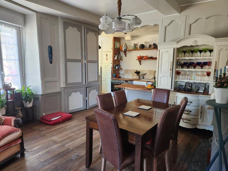 Maison - 188 m² - 6 pièces