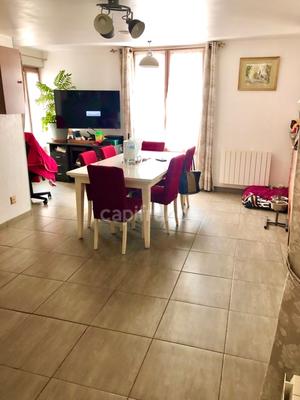 Appartement ancien - 55 m² - 3 pièces