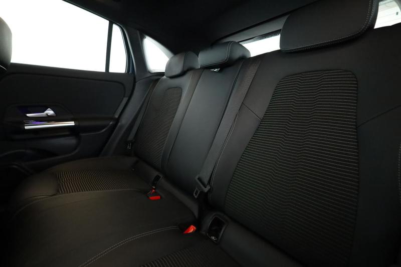 Mercedes Gla 200 Progressive Line 7g-Dct 163 ch