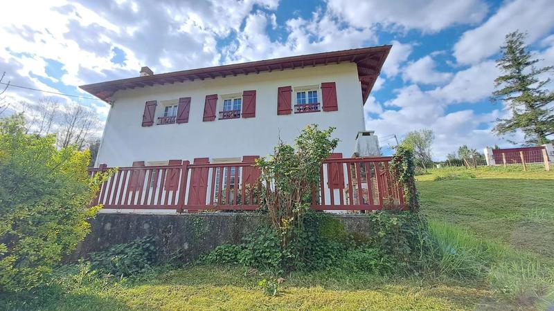 Demeure - 175 m² - 6 pièces