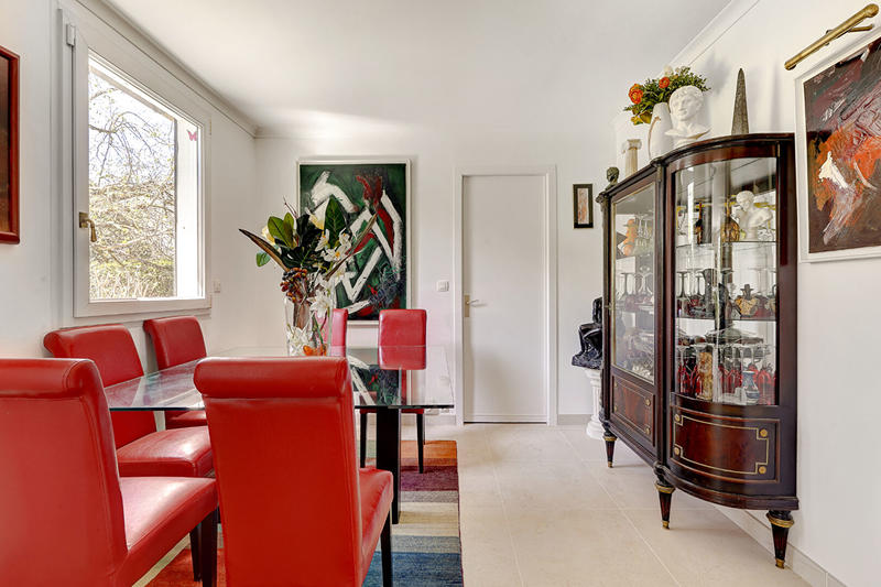 Maison - 214 m² - 7 pièces