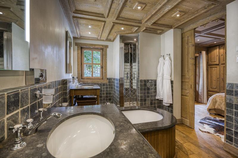 Châlet - 315 m² - 10 pièces