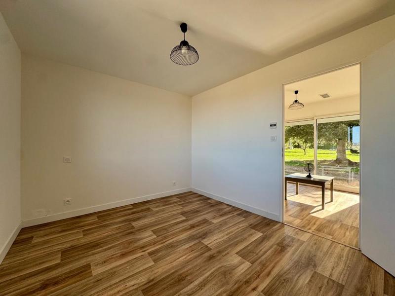 Maison - 204 m² - 10 pièces