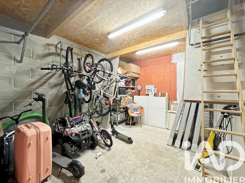 Maison - 80 m² - 5 pièces