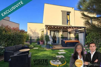 Maison - 86 m² - 4 pièces