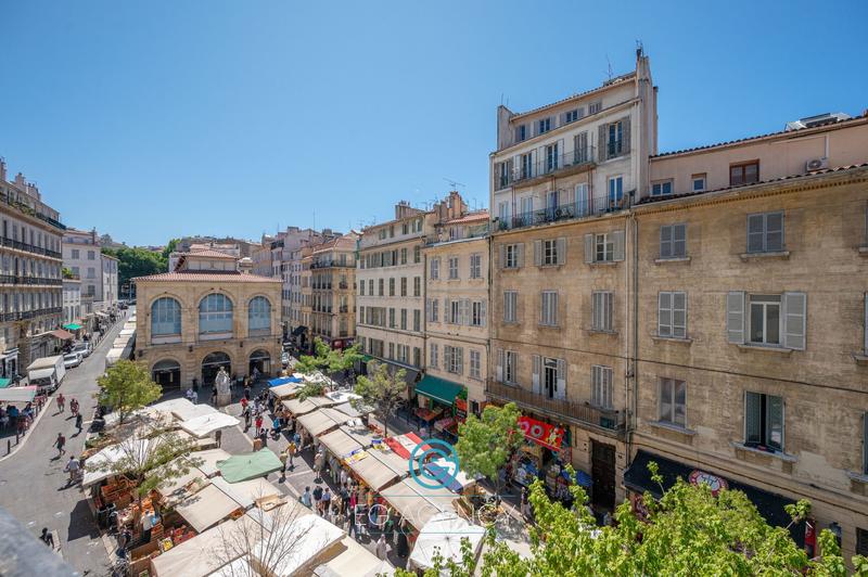 Appartement - 95 m² - 3 pièces