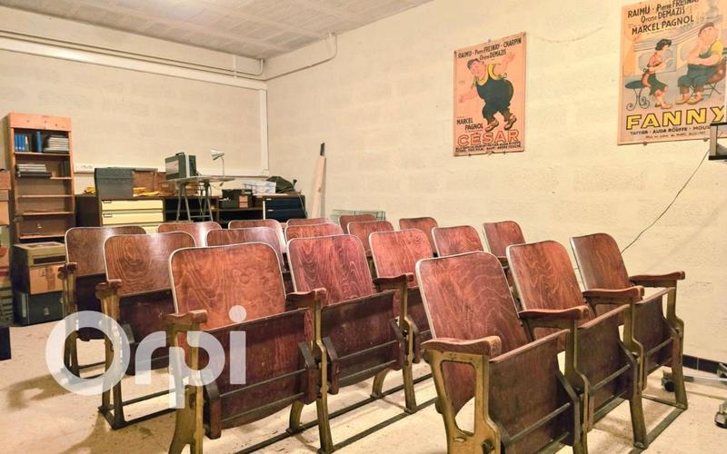 Propriété - 561 m² - 11 pièces