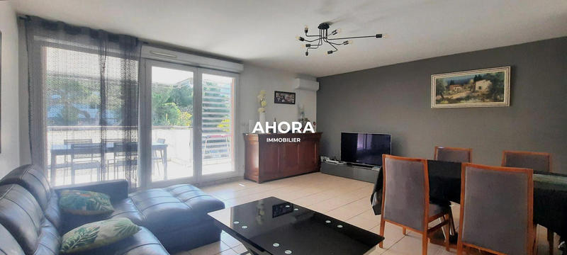 Appartement - 90 m² - 4 pièces