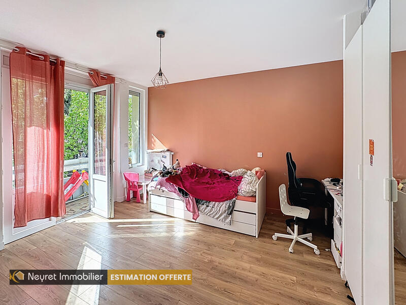 Appartement - 155 m² - 7 pièces