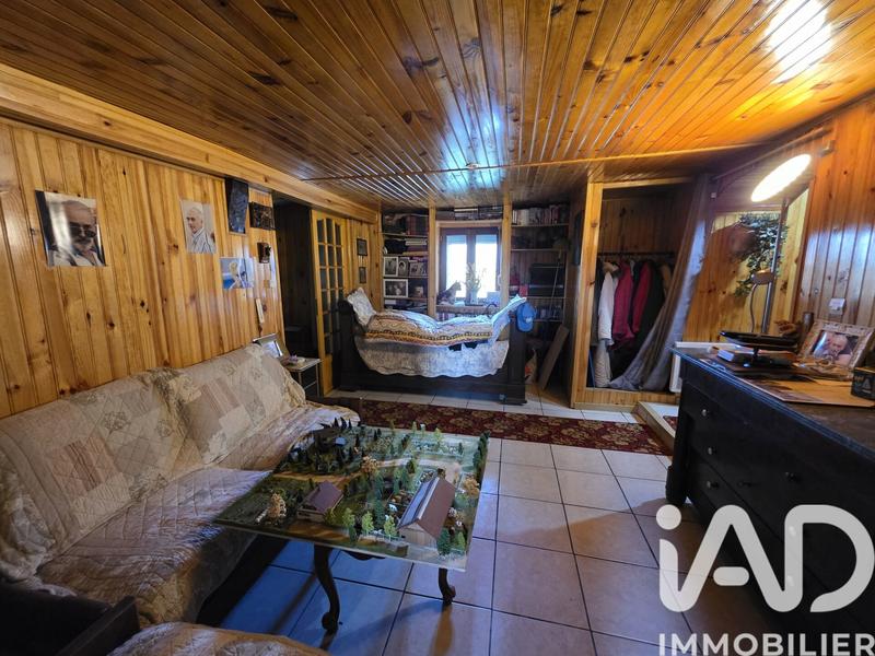 Maison - 180 m² - 8 pièces