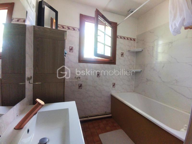 Maison - 157 m² - 7 pièces