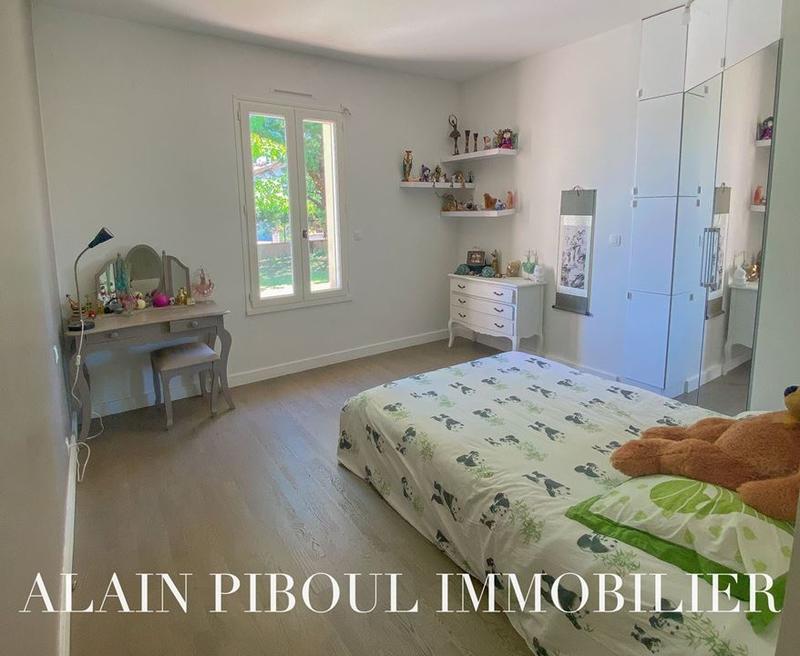 Maison - 200 m² - 6 pièces