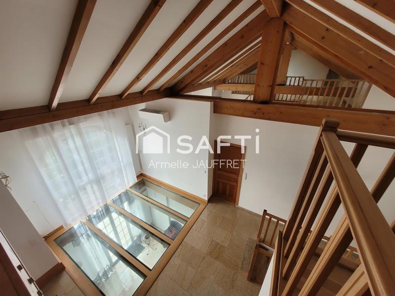 Maison - 158 m² - 6 pièces