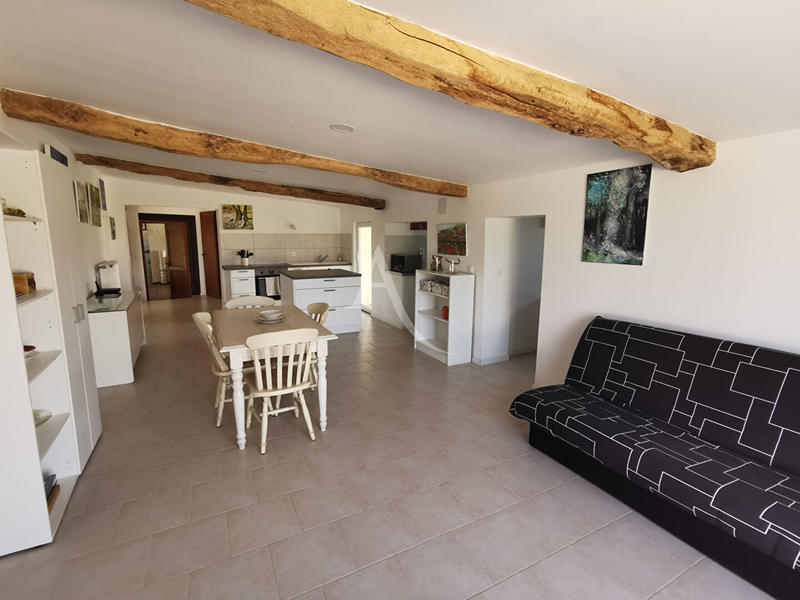 Maison - 373 m² - 11 pièces